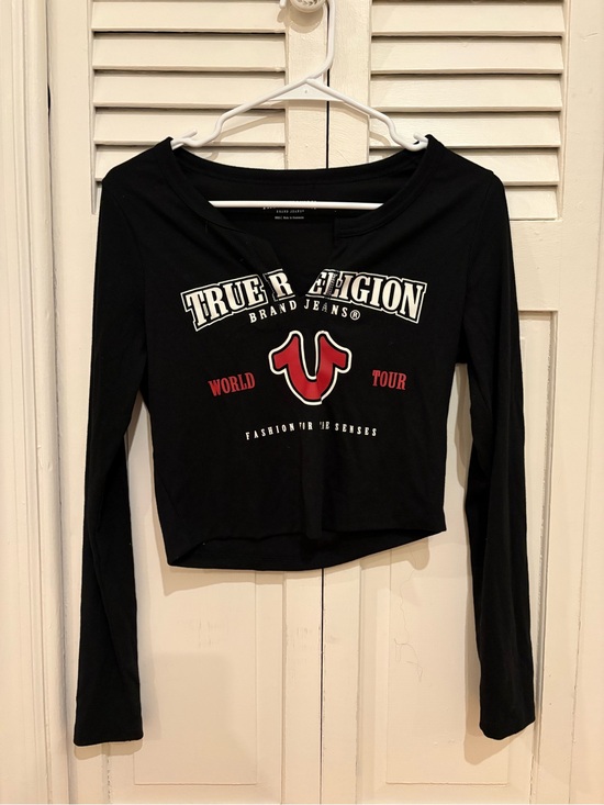 True Religion Tops - True Religion Women's Black Long-Sleeve Logo Crop Top